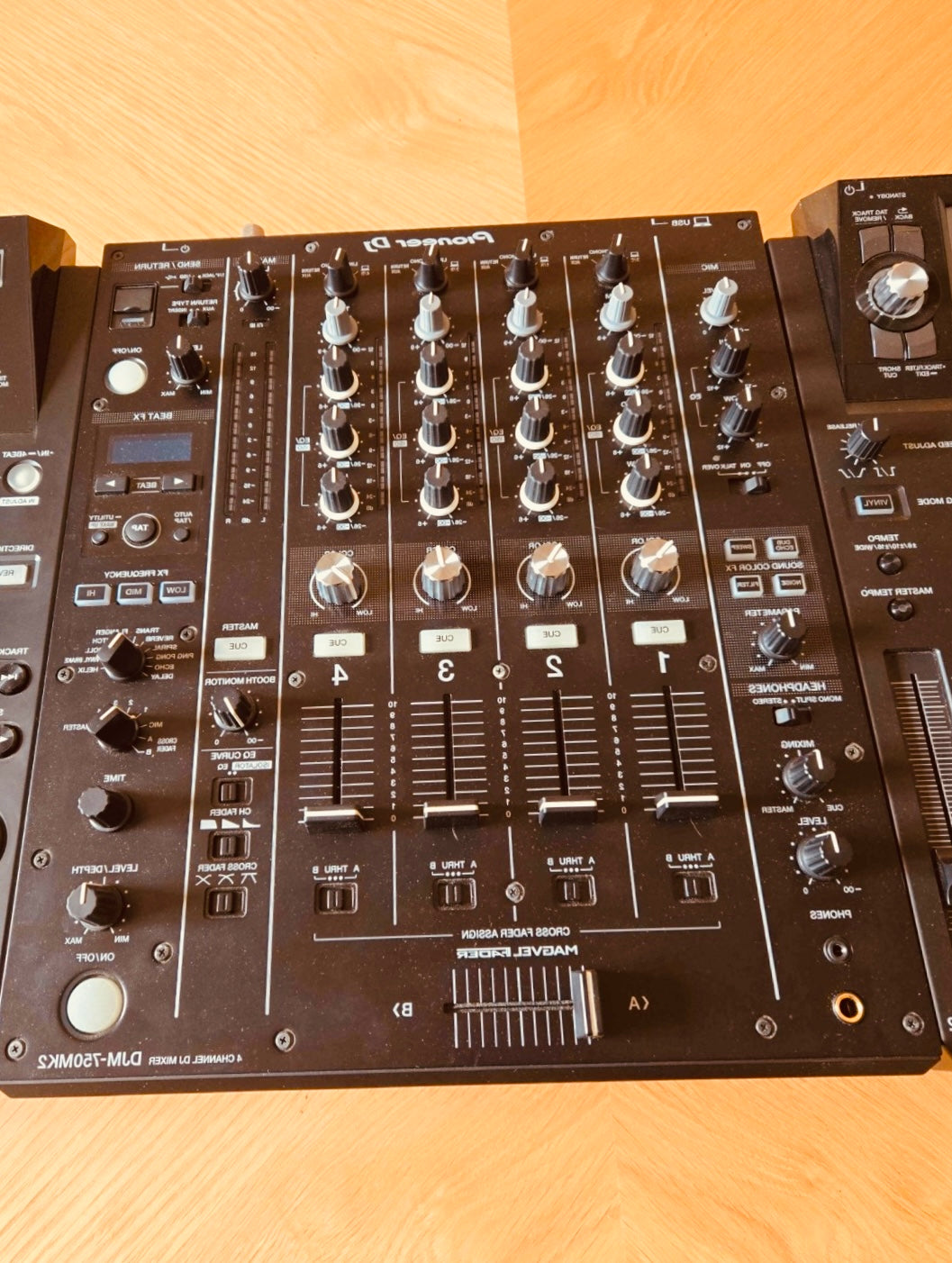 (Excellent état) Pack DJ Professionnel – 2x XDJ-1000MK2 + DJM-750MK2