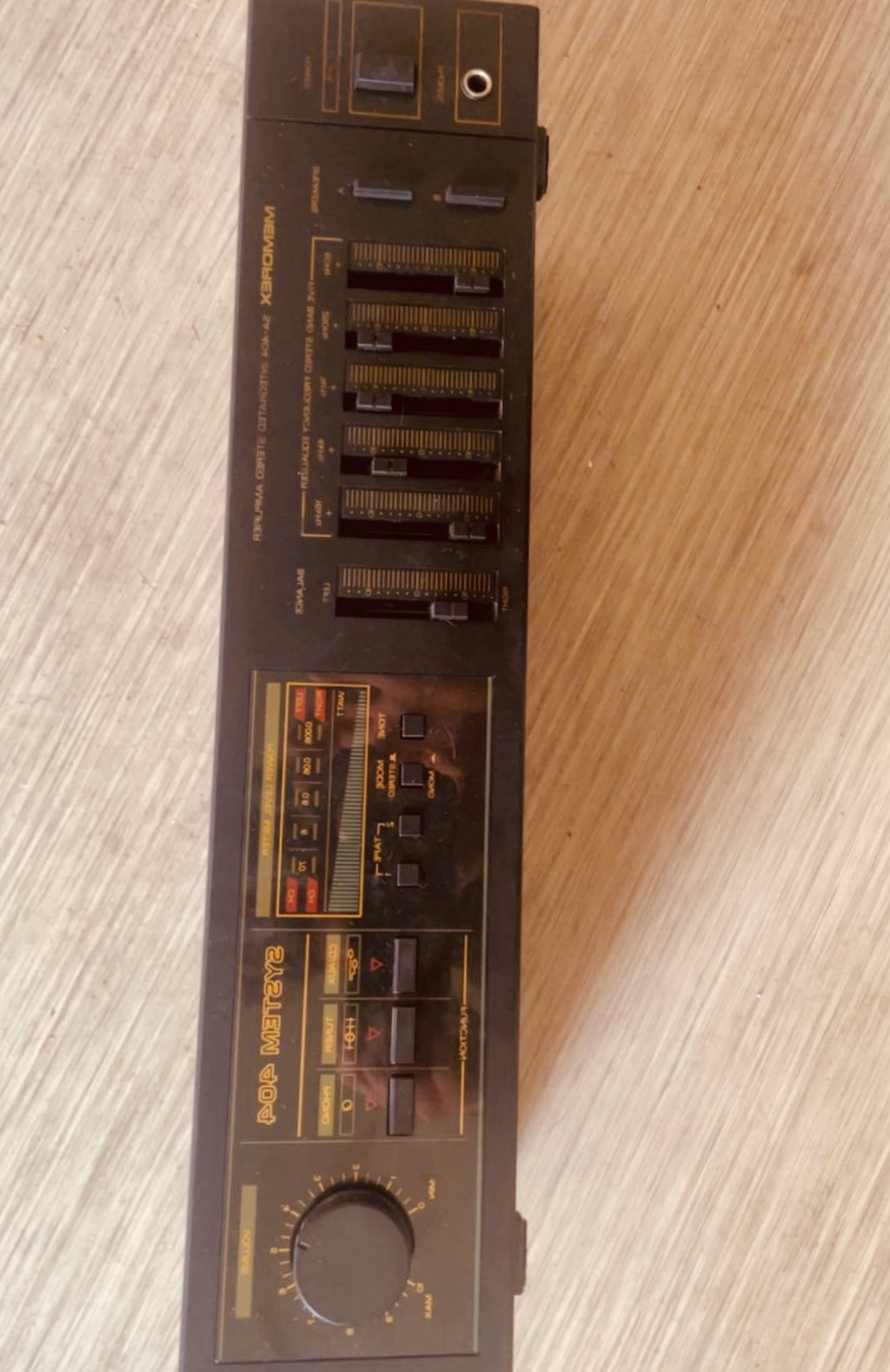 (Bon état) Amplificateur SA-404 – Bon état