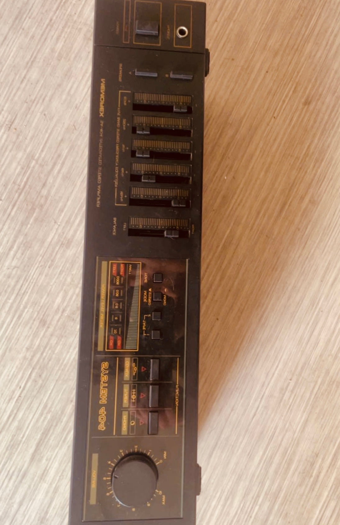 (Bon état) Amplificateur SA-404 – Bon état