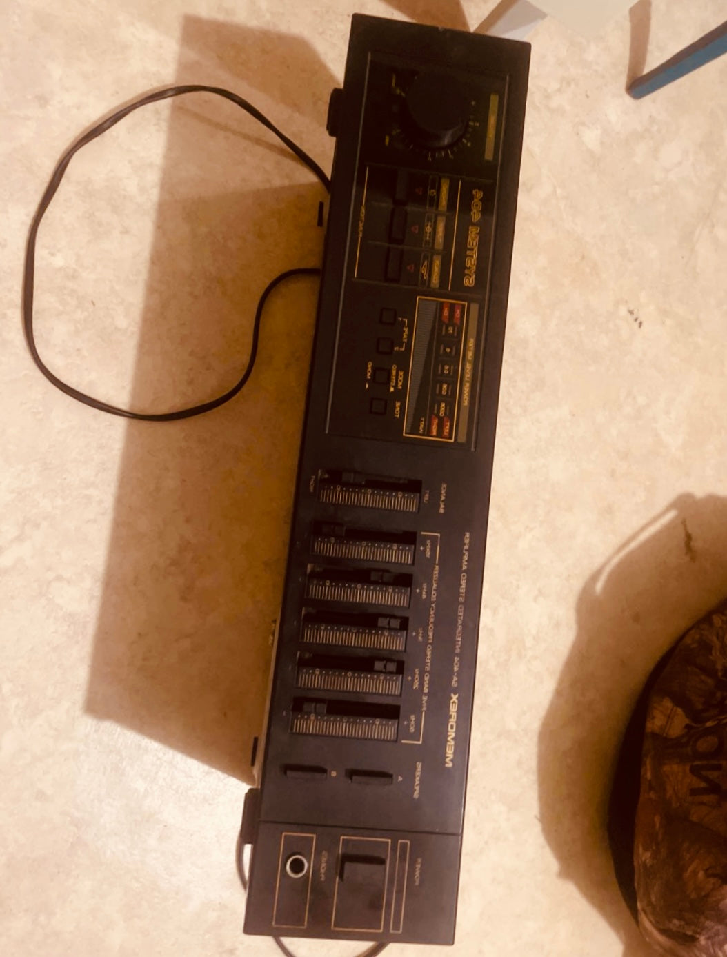 (Bon état) Amplificateur SA-404 – Bon état